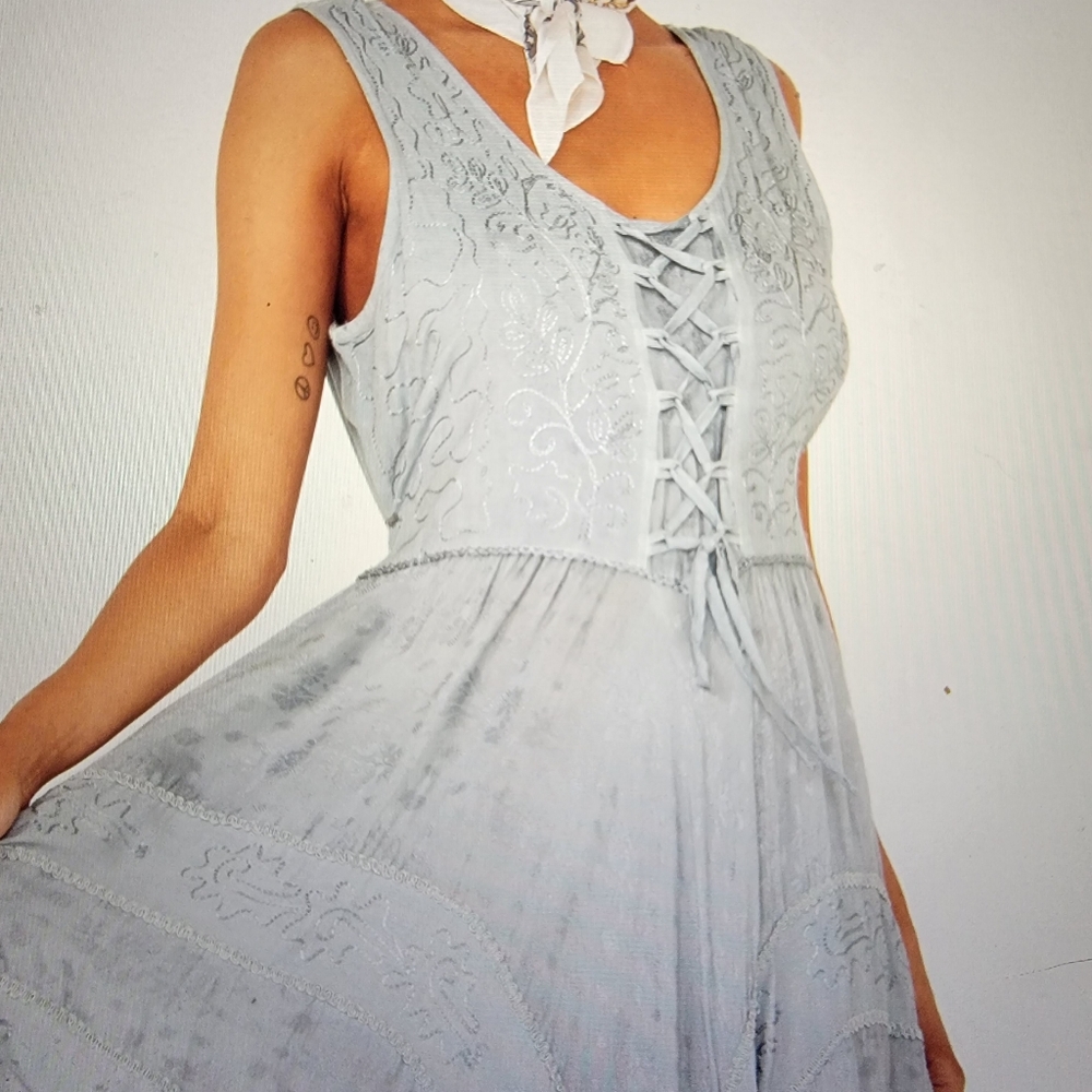 Lace up Midi Dress - Picture 2 of 4